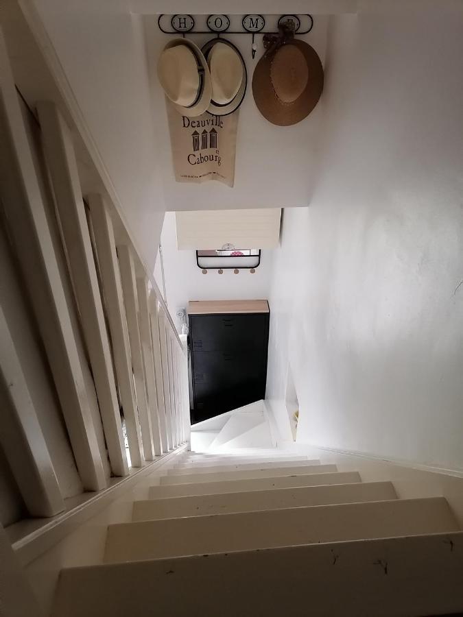 Le Cottage De Gabriel Front De Mer ヴィレ・シュル・メール エクステリア 写真